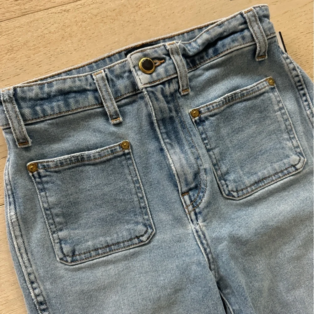 KHAITE Raquel Cropped High Waisted Jeans in Vintage Blue